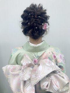 お着付けのための出張ヘアメイクしてます♬